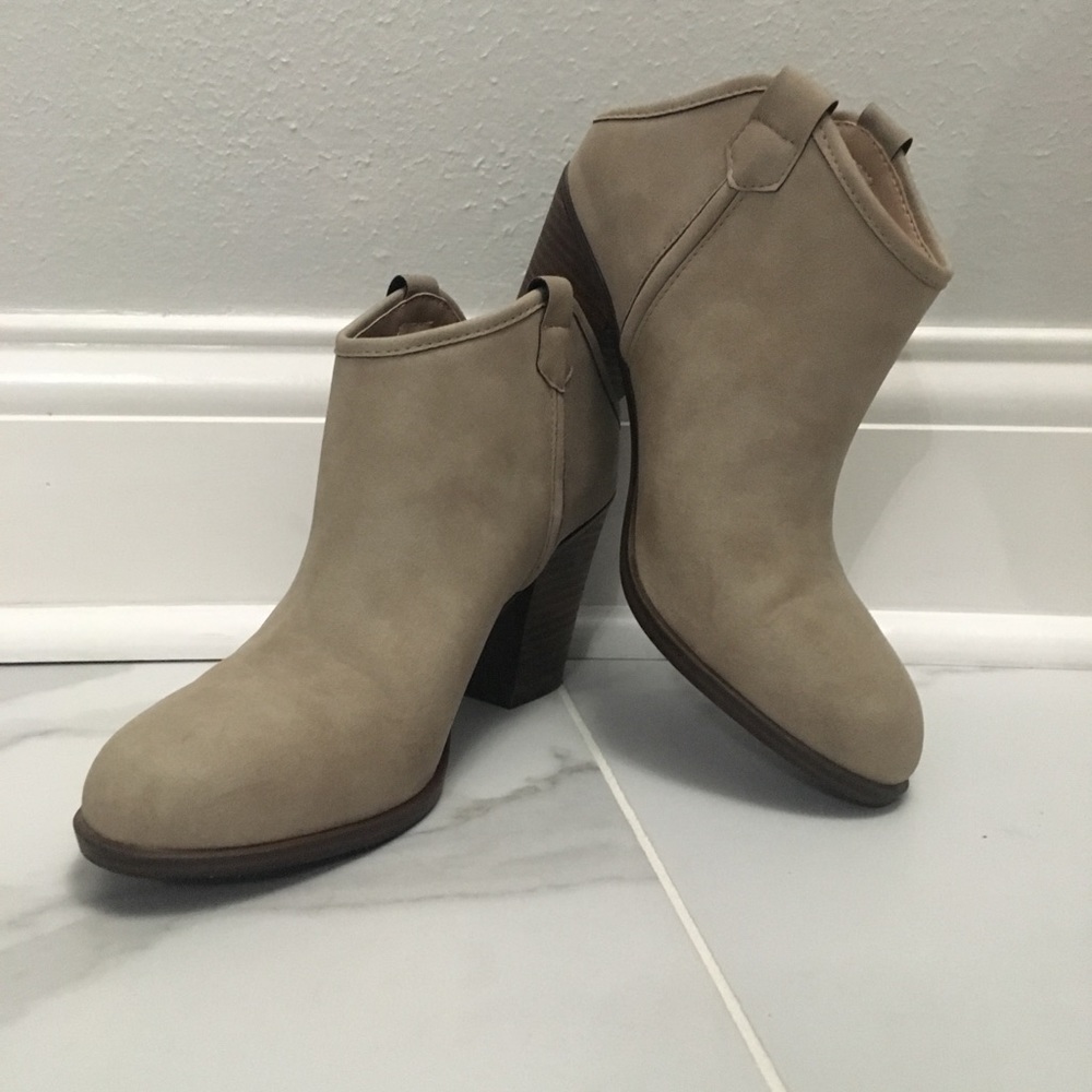 Mix No. 6 booties